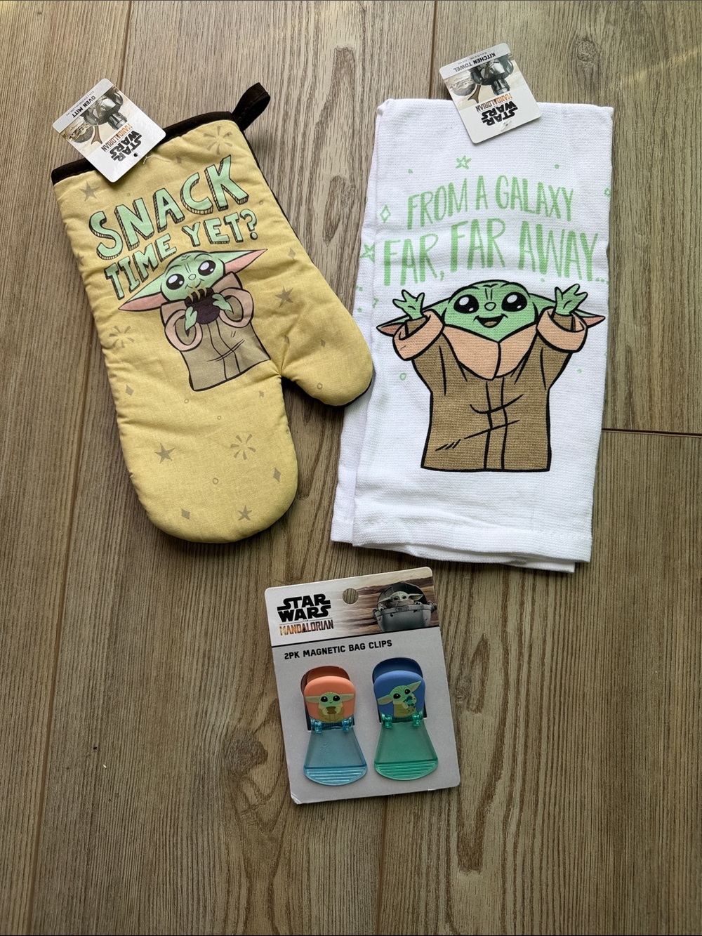 Star Wars Grogu Kitchen Set - Yellow, White & Green Accents